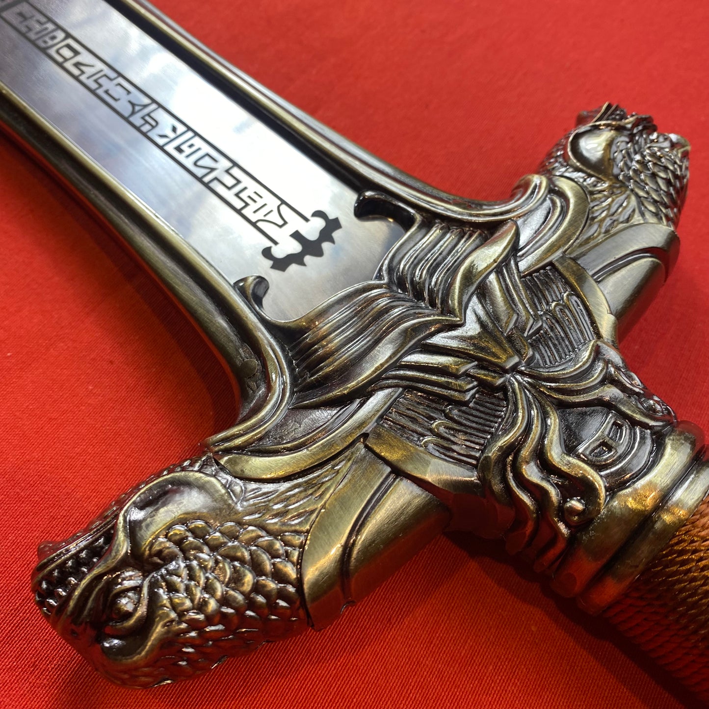 Espada Atlantean de Conan el Bárbaro C/Defectos N144