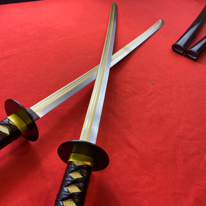 Katanas de Deadpool Réplica Decorativa Dual C/Defectos N147