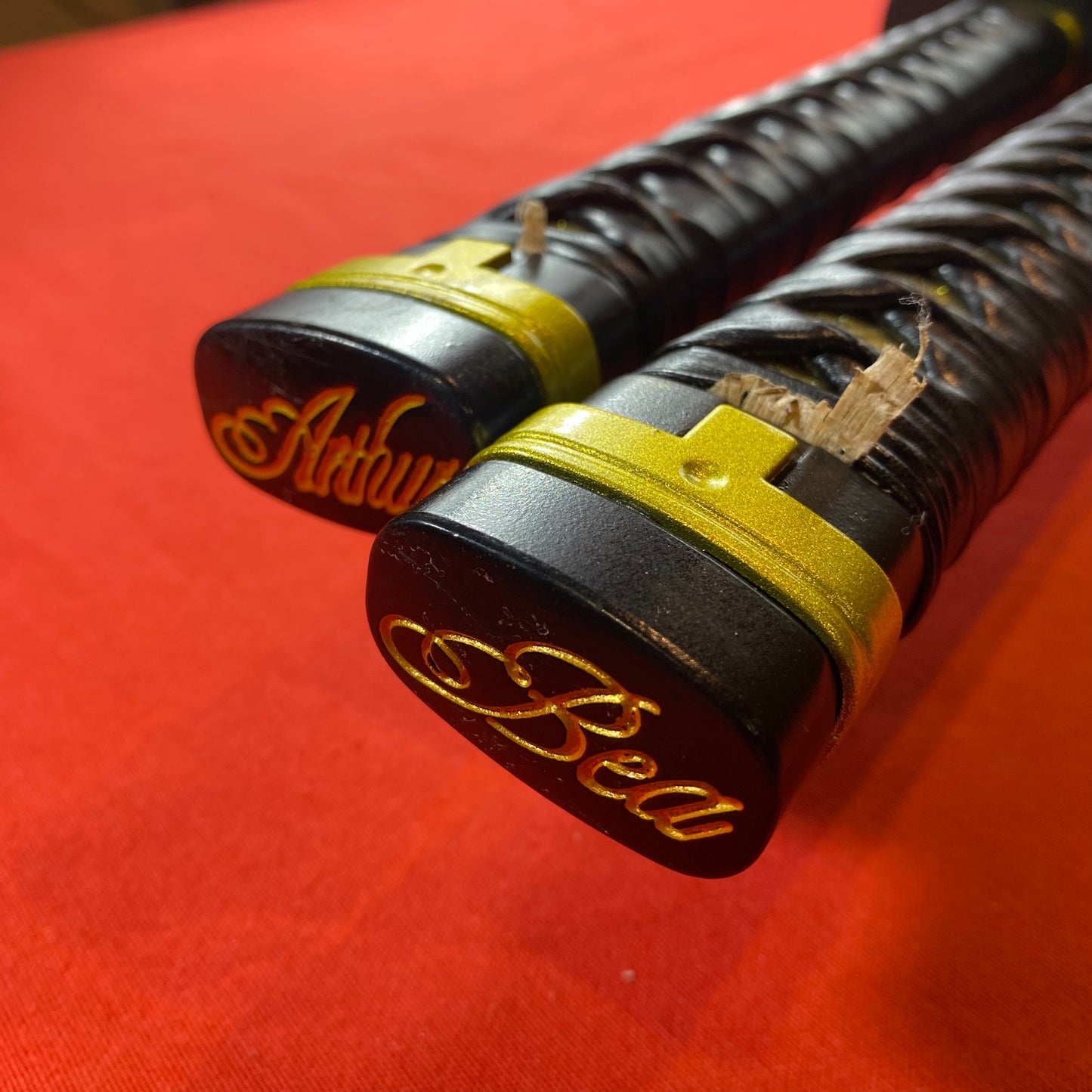 Katanas de Deadpool Réplica Decorativa Dual C/Defectos N147