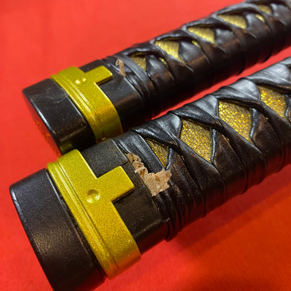 Katanas de Deadpool Réplica Decorativa Dual C/Defectos N147