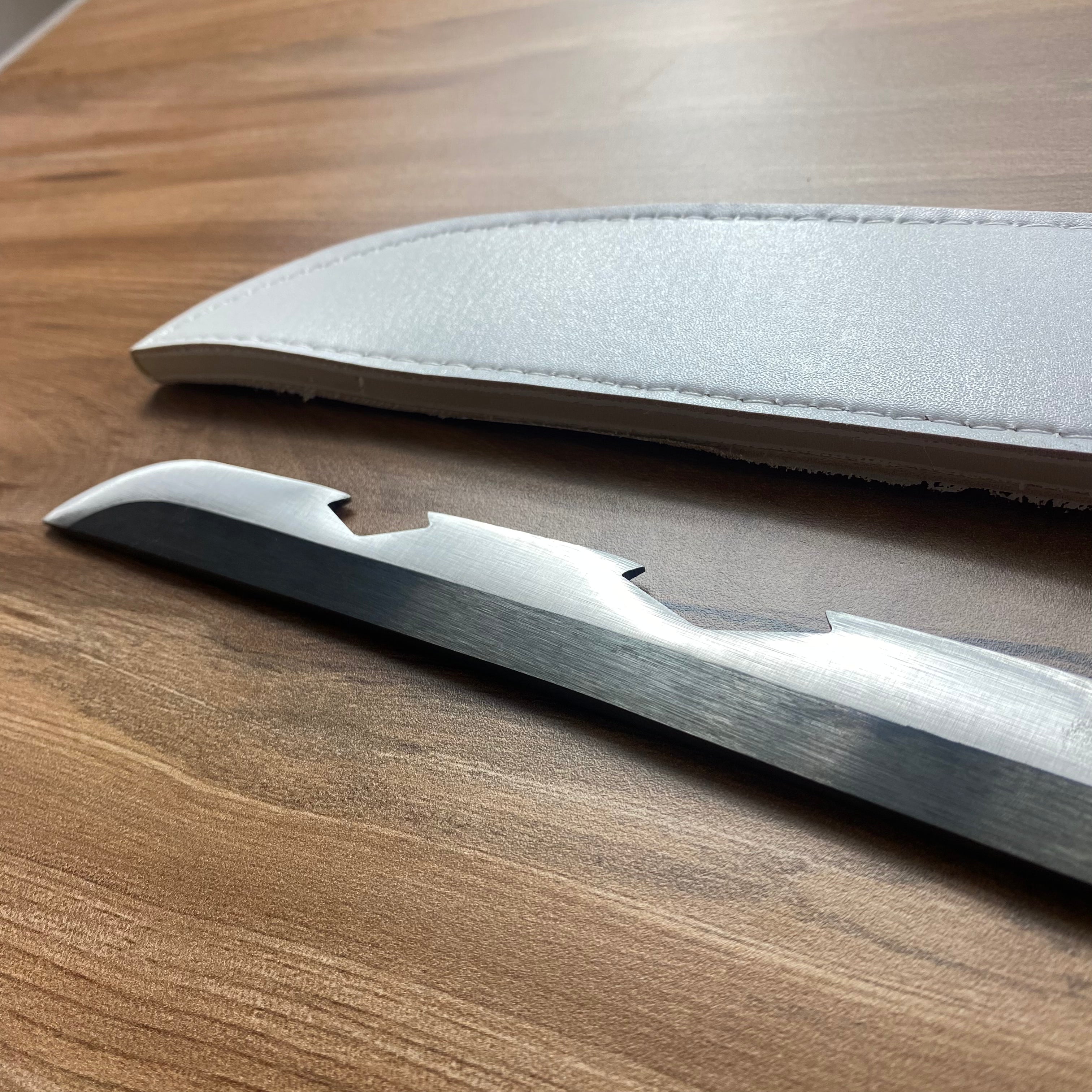 Katana de Inosuke de Kimetsu no yaiba Demon Slayer C/Defectos N53