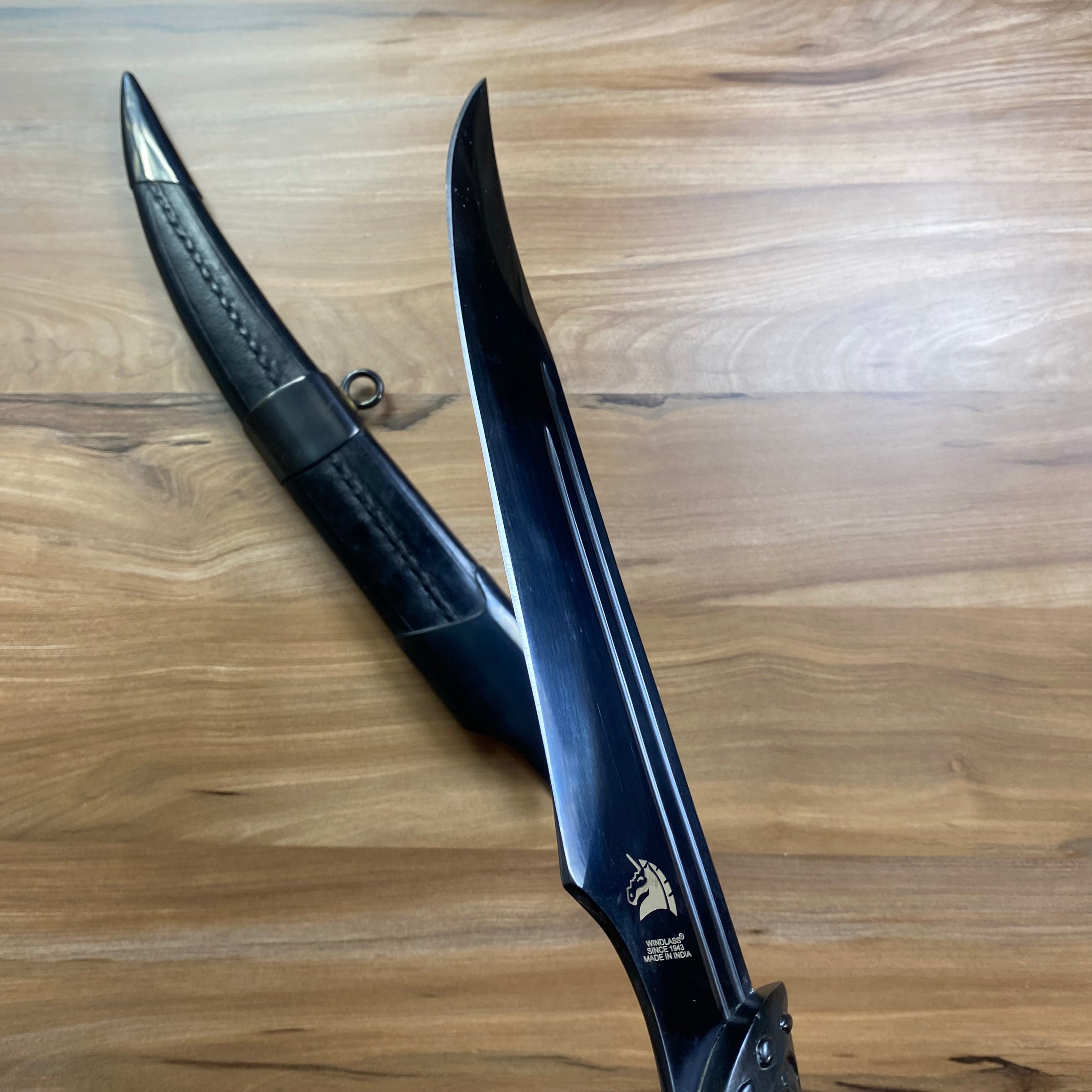 KUKRI STACKED LEATHER C/Defectos N54