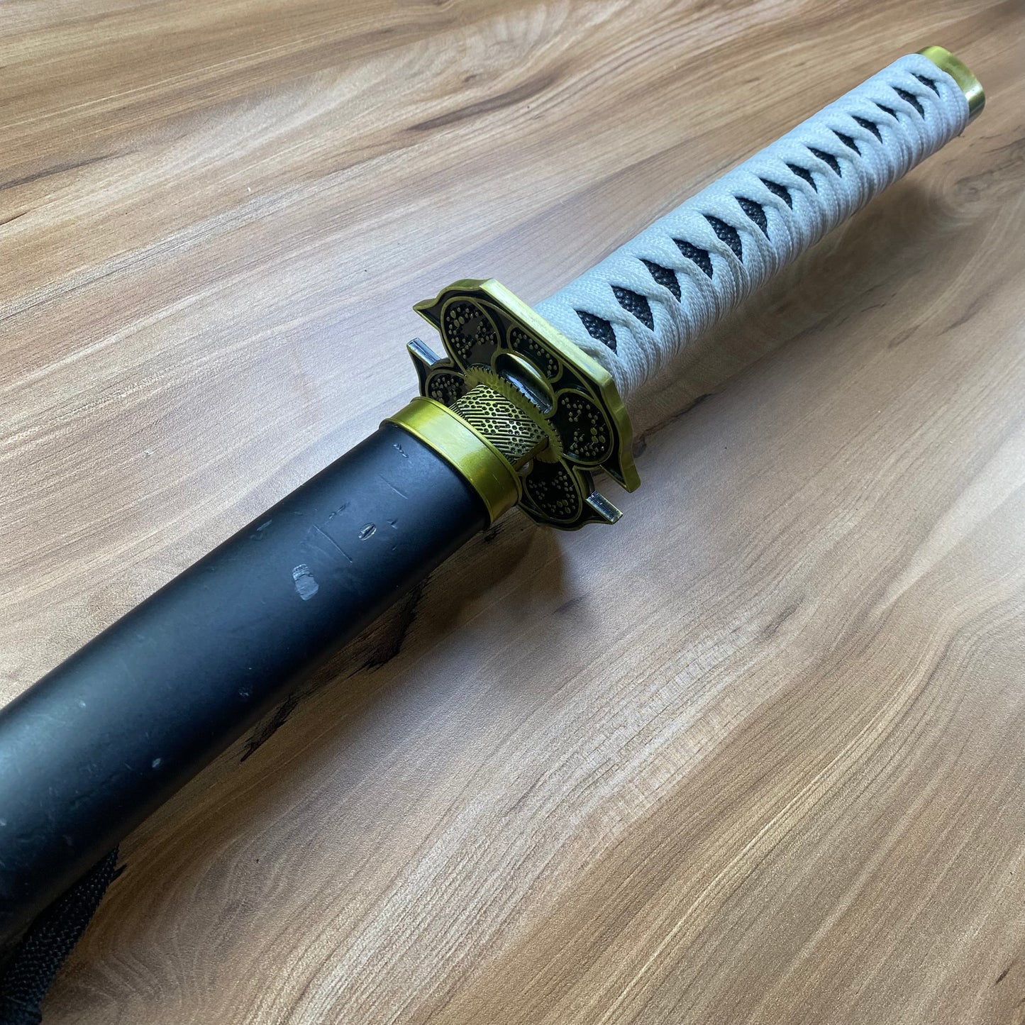 Yamato Decorative Katana - Devil May Cry - High Range W/Defects N69