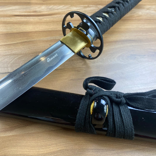 Katana Funcional Acero de Damasco con Vaina Negra C/Defectos n72