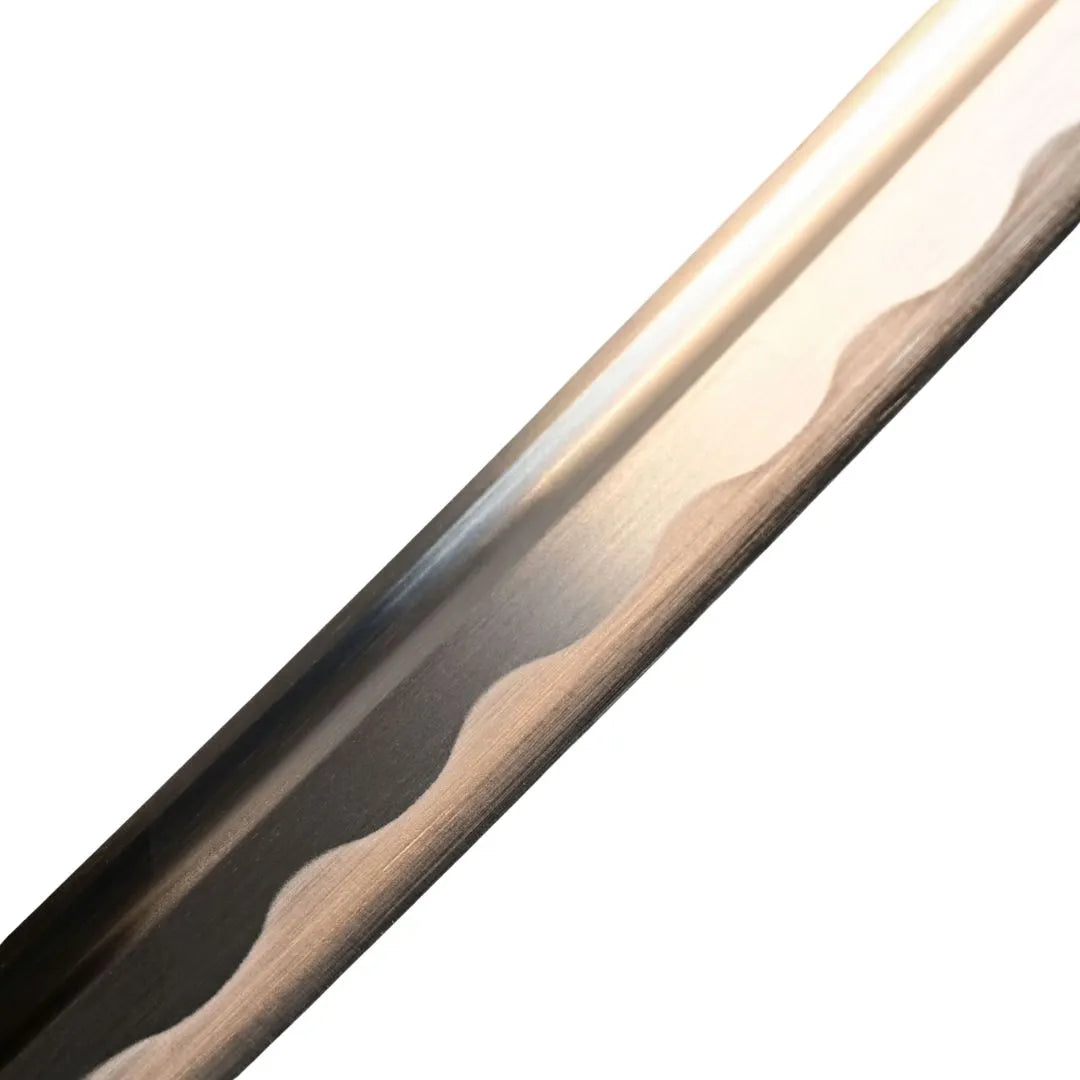 Katana afilada y funcional forjada a mano Flor de Ciruelo