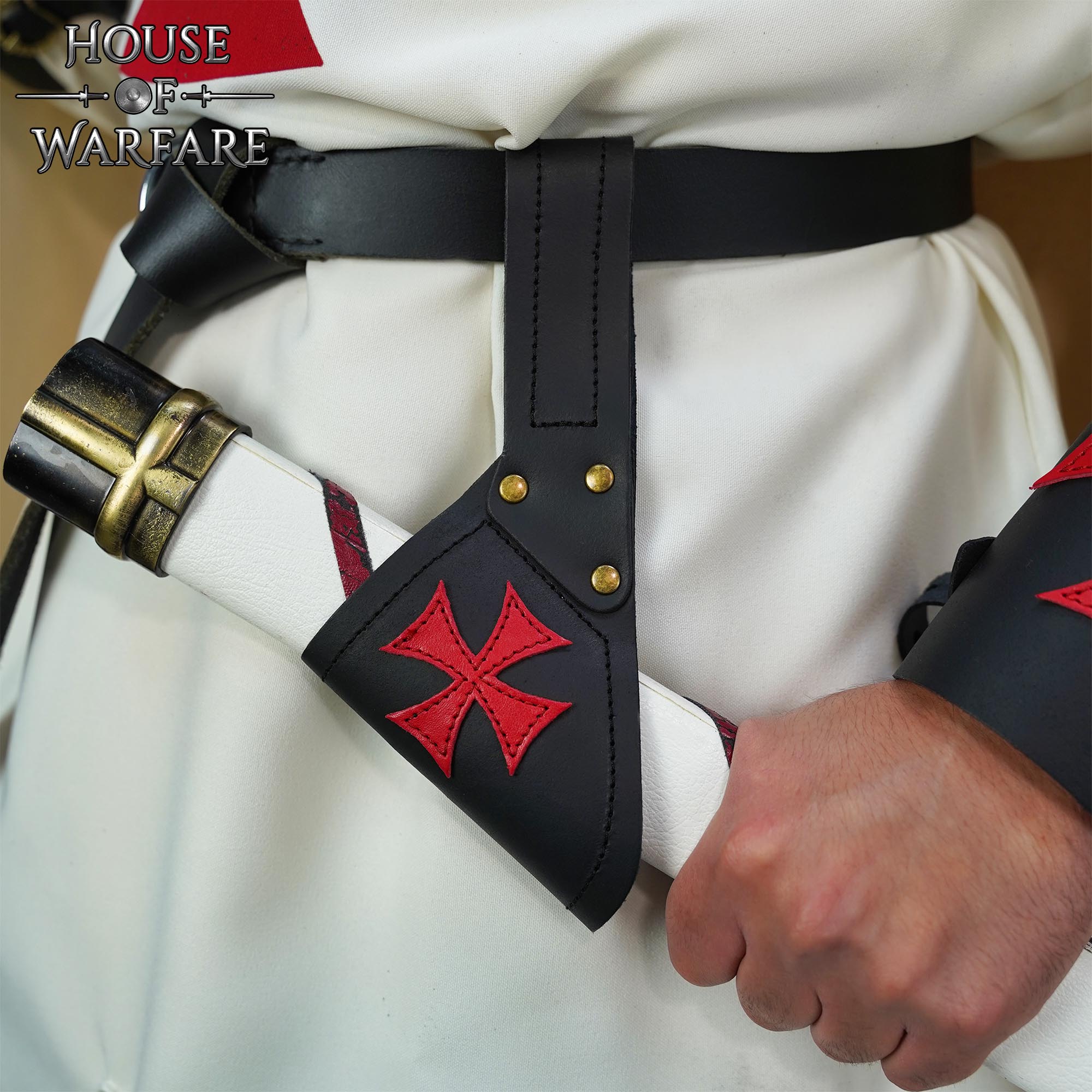 Rana Espada Templaria de Cuero con Aplique de Cruz Roja - Imagen 1