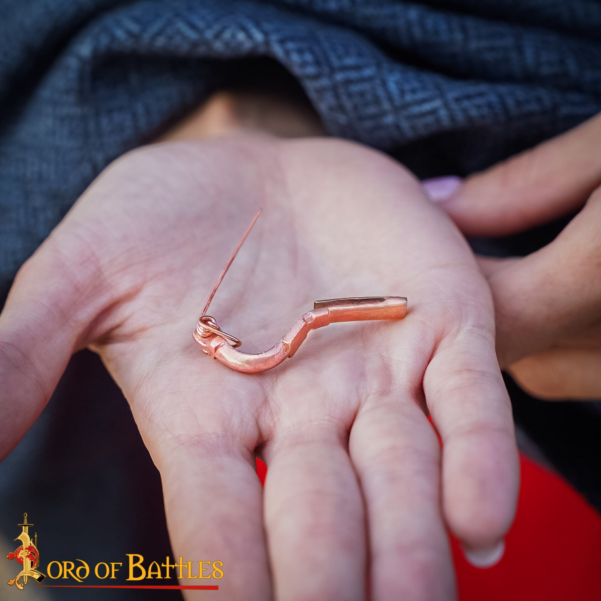 Broche de Peroné de Rodilla de Bronce Romano del Siglo Iii - Fundición a la Cera Perdida - Imagen 6