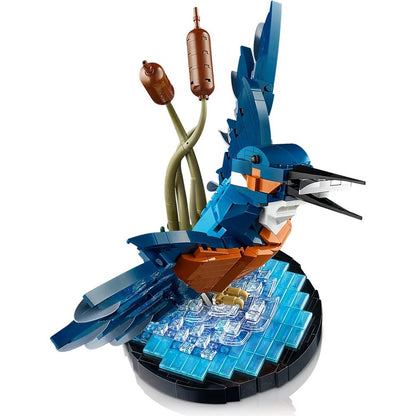 Imagen de LEGO ICONS MARTIN PESCADOR parte de nuestra colección en Espadas y más, sitio oficial.