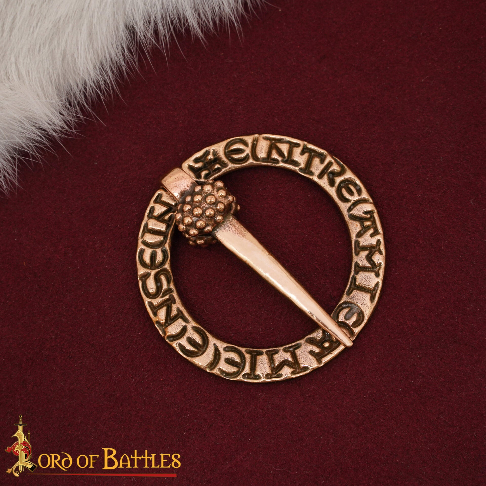 Broche Medieval de Bronce con Anillo Fundido a la Cera Perdida Diseño Inscrito - Imagen 1