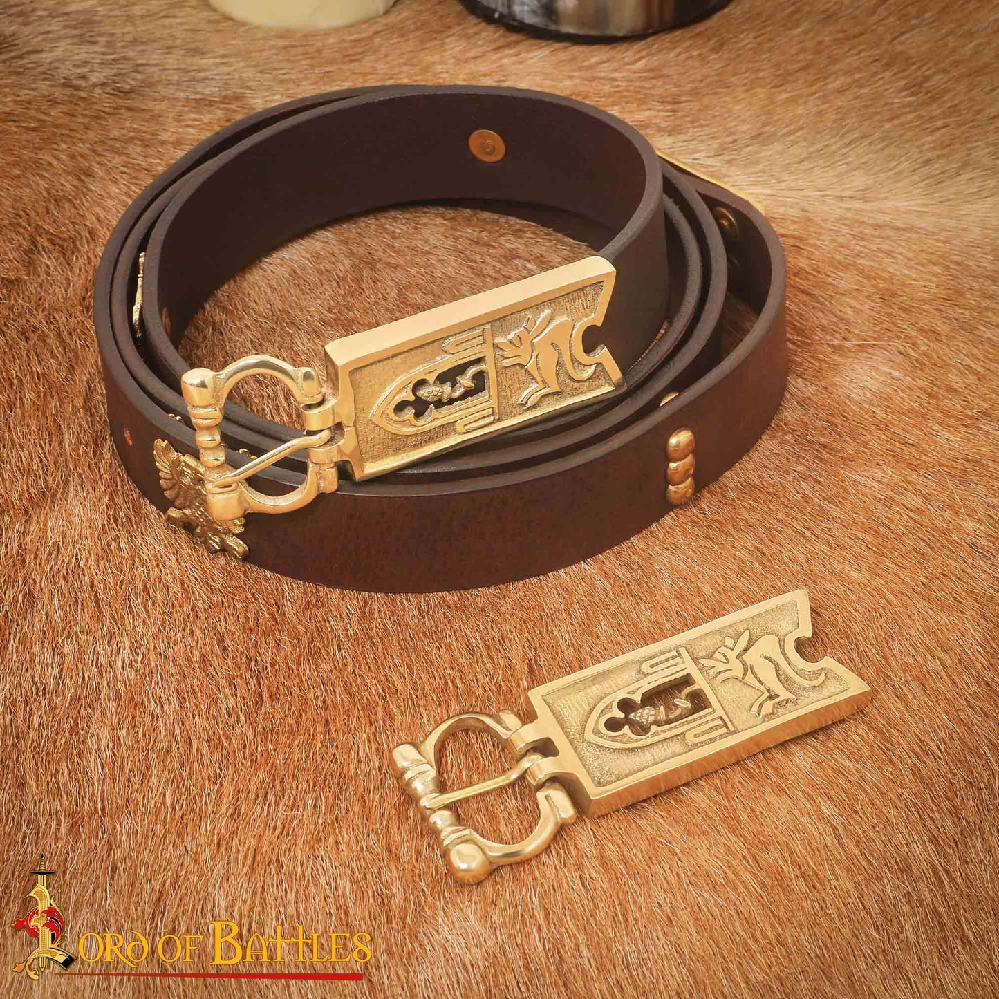 Hebilla Medieval de Latón con Cardo Cerrado - Accesorio para Cinturón Macizo - Imagen 6