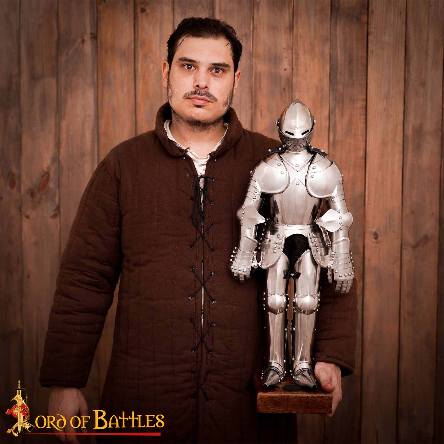 Armadura de Caballero en Miniatura - Acero Inoxidable Pulido - Calibre 22 - Imagen 2