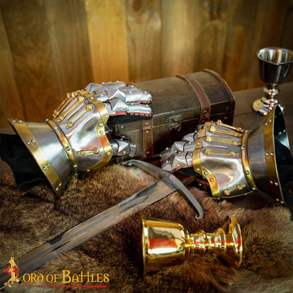 Guanteletes de Reloj de Arena del Siglo Xv - Acero Pulido de Calibre 16 con Guantes de Cuero Integrados y Detalles de Latón - Imagen 5