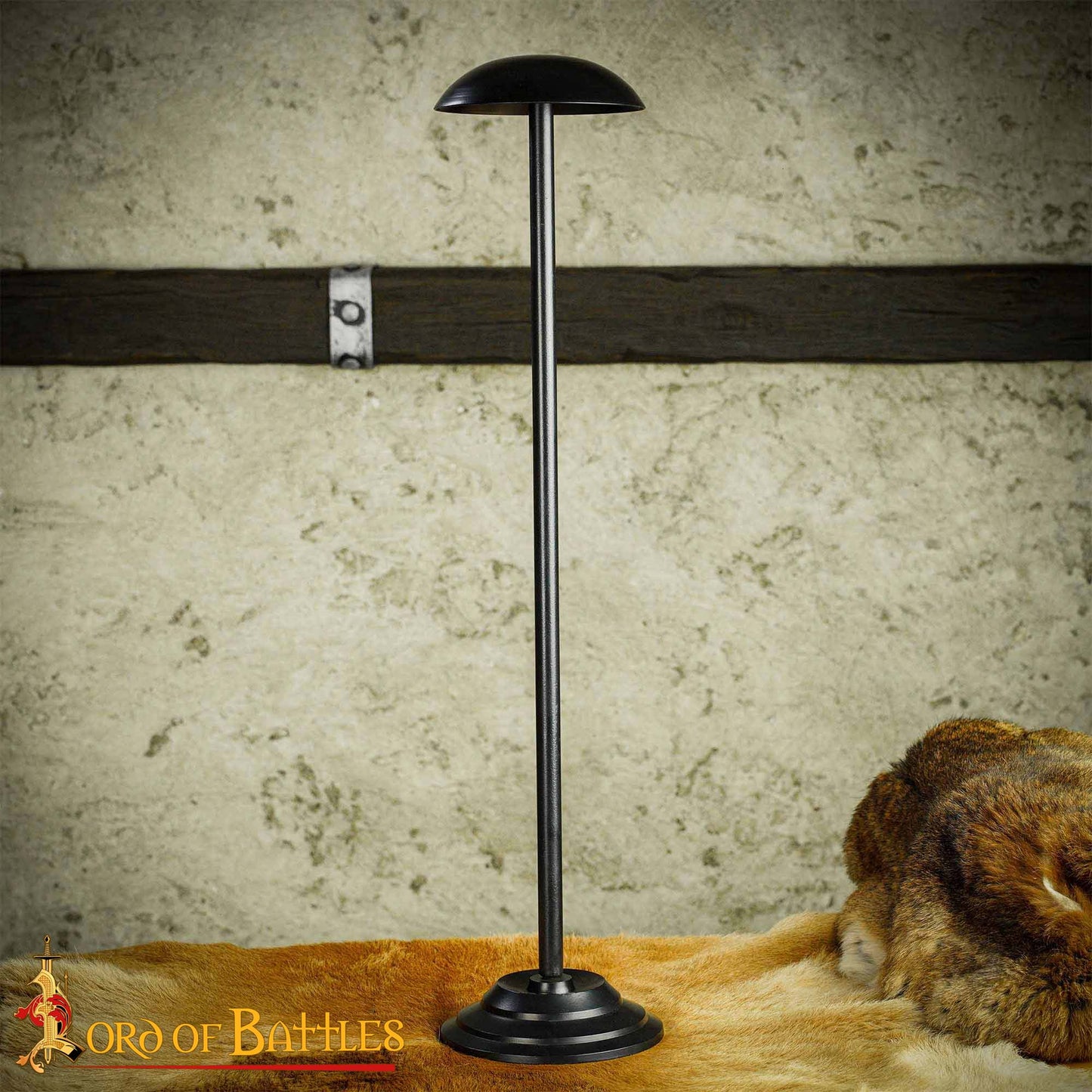 Soporte de Casco de Hierro Hecho a Mano de 25" de Altura para Cascos con o sin Aventail - Imagen 1