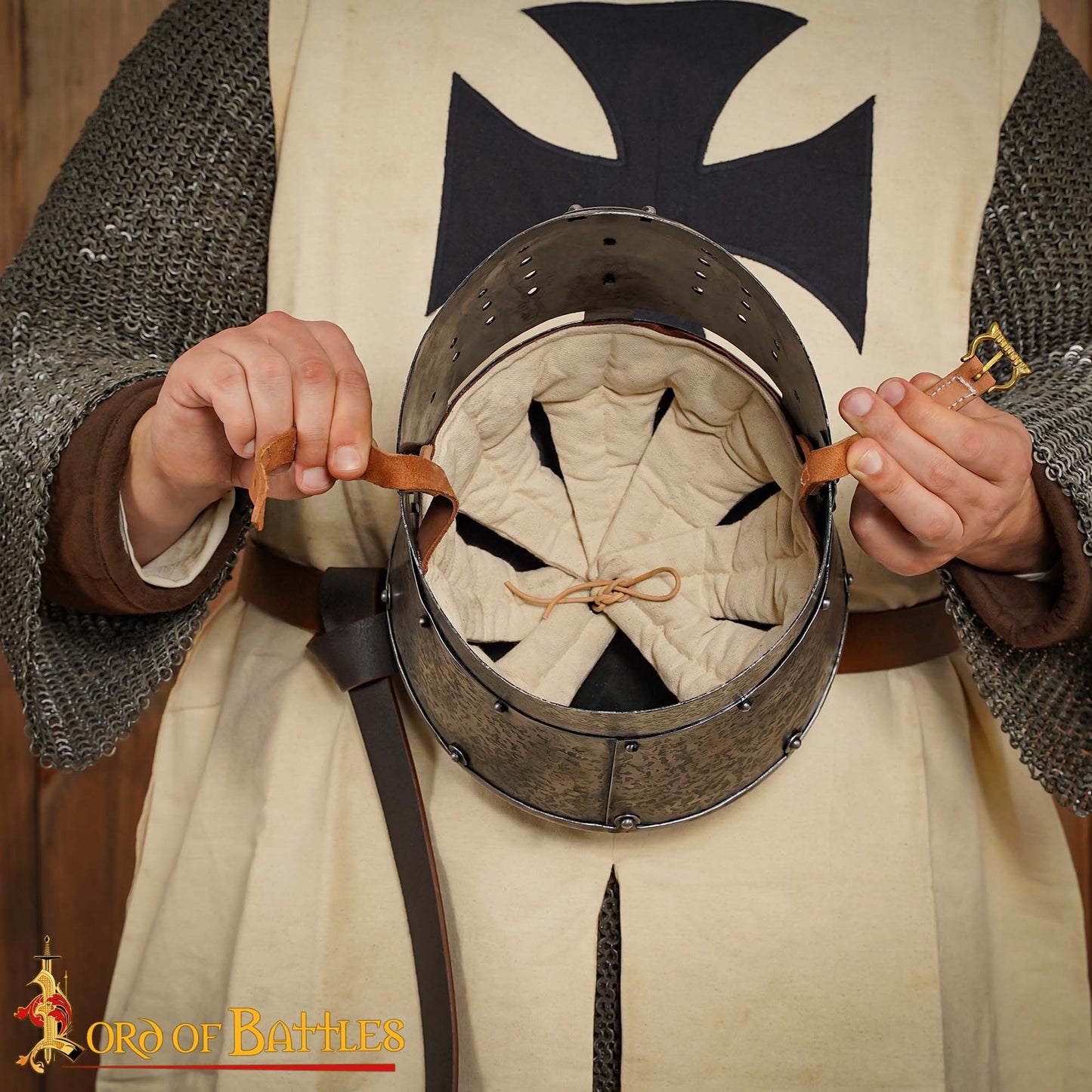 Casco Cruzado Medieval Antiguo con Forro Acolchado Calibre 16 - Imagen 6