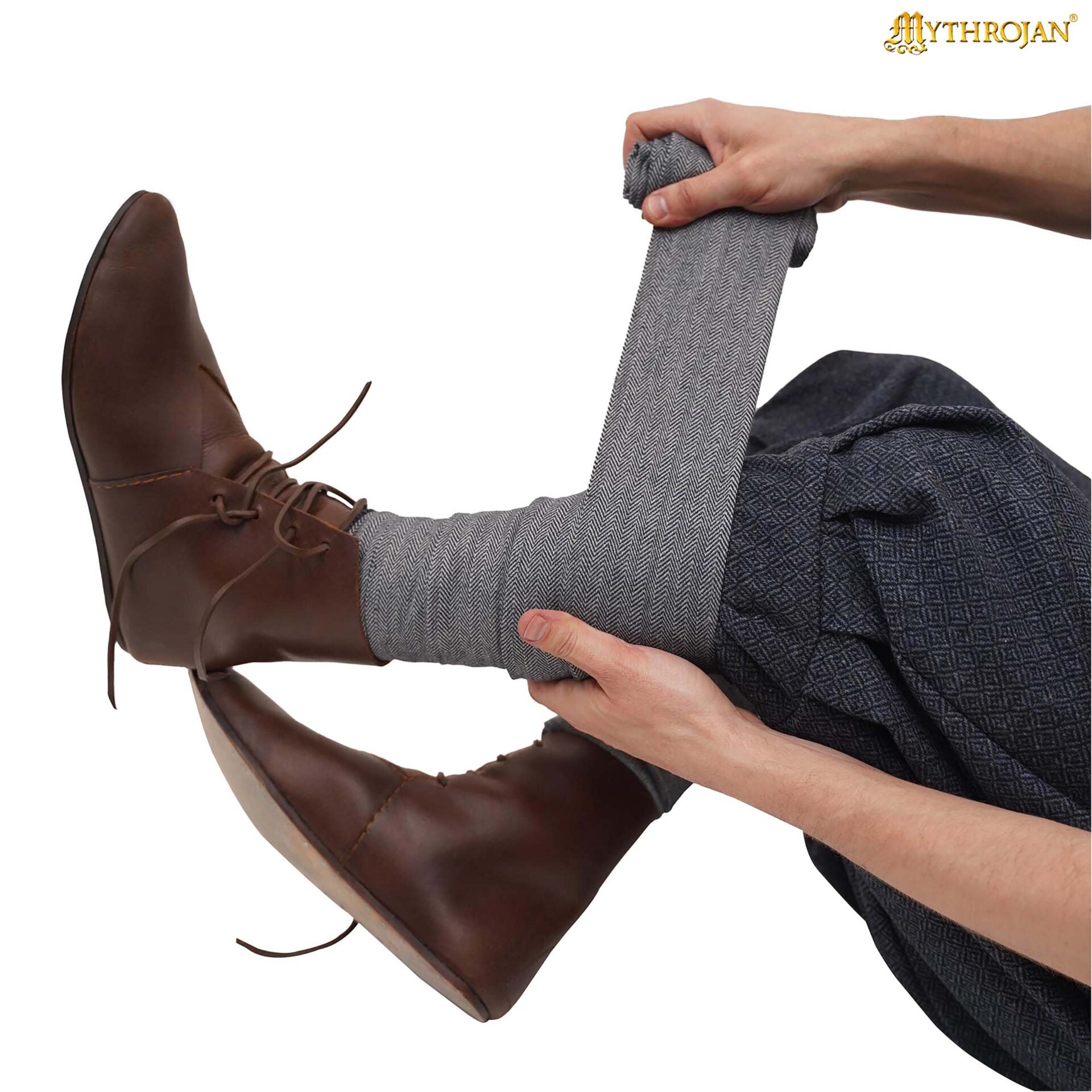 Cubrepiernas de Lana Raven Viking: Practicidad y Protección con Detalles Históricos - Imagen 5