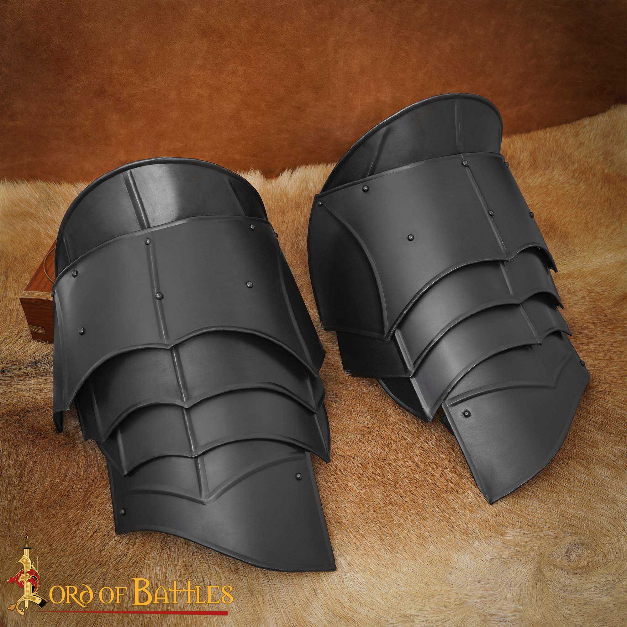 Medieval Fantasy Steel Pauldrons With Blade Breakers - Discontinued - Imagen 1