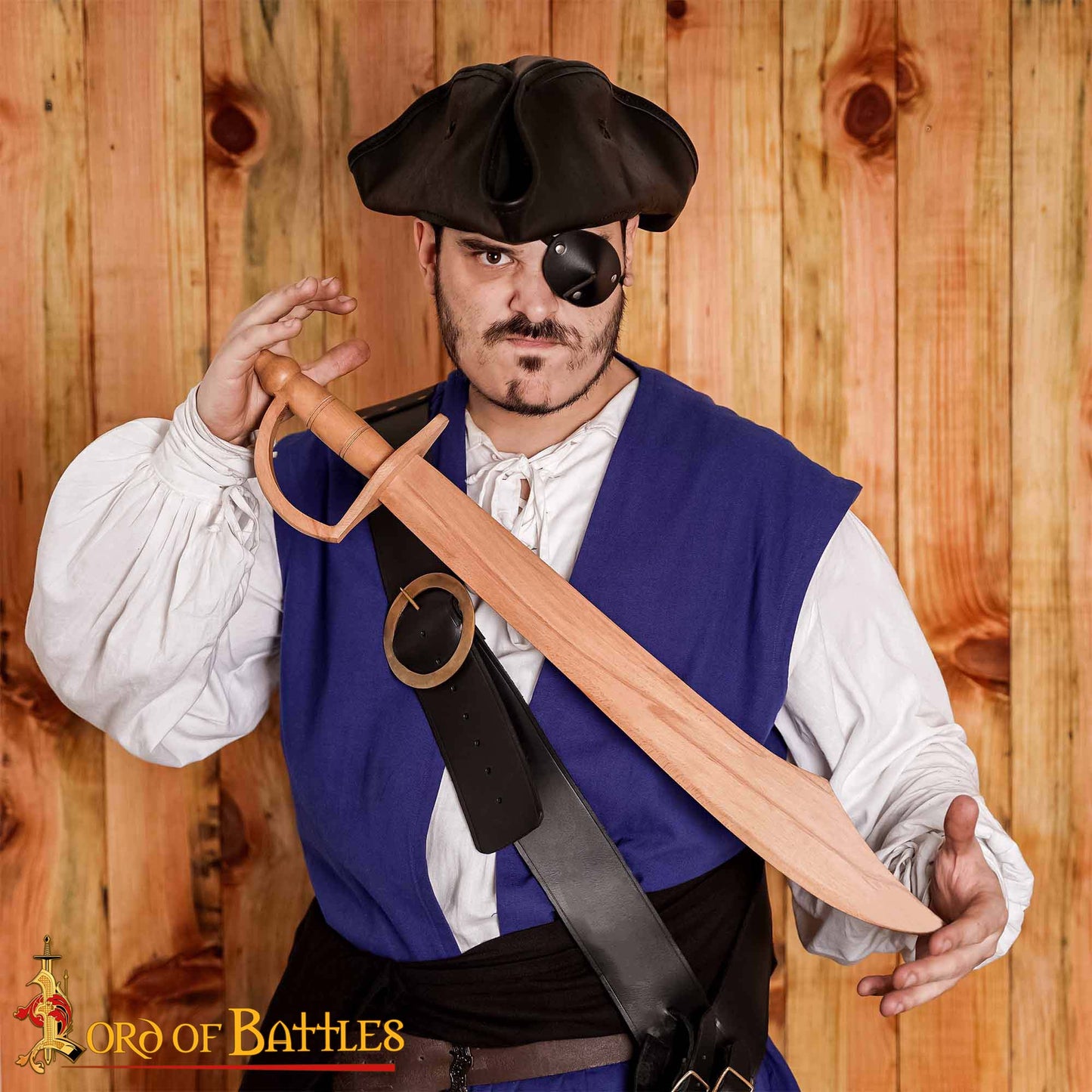 Espada de Práctica Pirata de Madera - Puntal de Entrenamiento Artesanal de 30" con Acabado Natural - Imagen 1