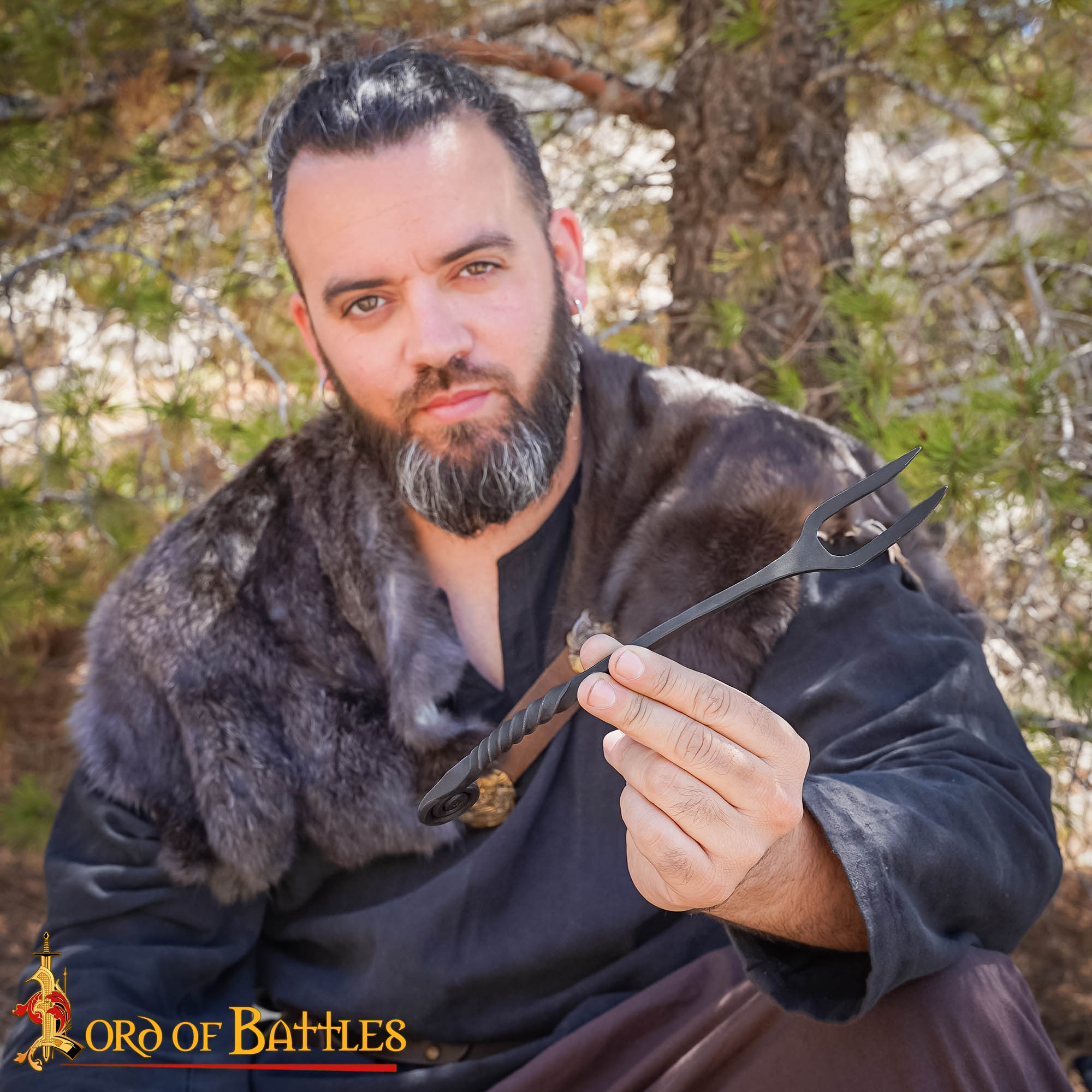 Viking Tenedor de Hierro Forjado a Mano para Ollas - Mango Retorcido Herramienta para Cocinar y Servir a Fuego Abierto - Imagen 13