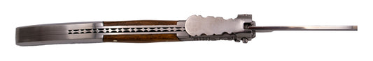 Imagen de Navaja Carraca Third N50od Seda Ámbar Madera De Olivo parte de nuestra colección en Espadas y más, sitio oficial.