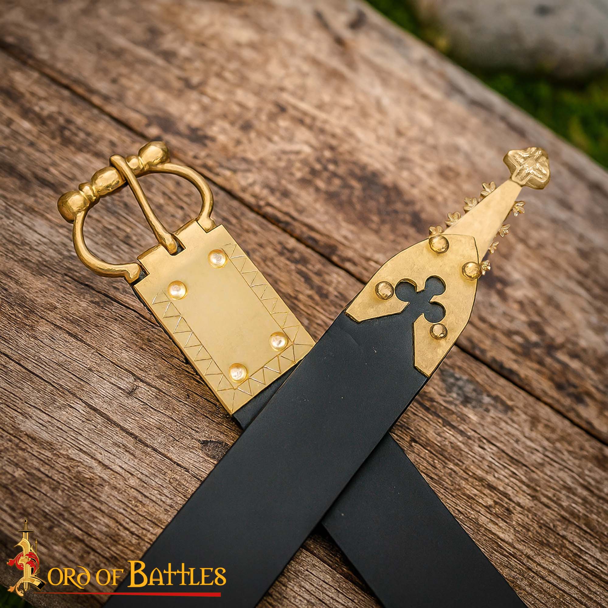 Chape de Cinturón de Latón Renacentista con Motivo Trébol - Guarnición Medieval para Cinturón - Imagen 2