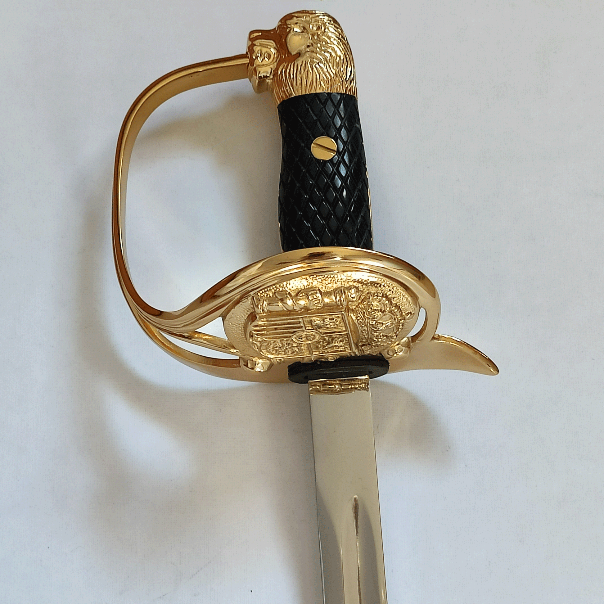 Imagen de Sable oficial cuerpos comunes ejército Español 341030SCC parte de nuestra colección en Espadas y más, sitio oficial.