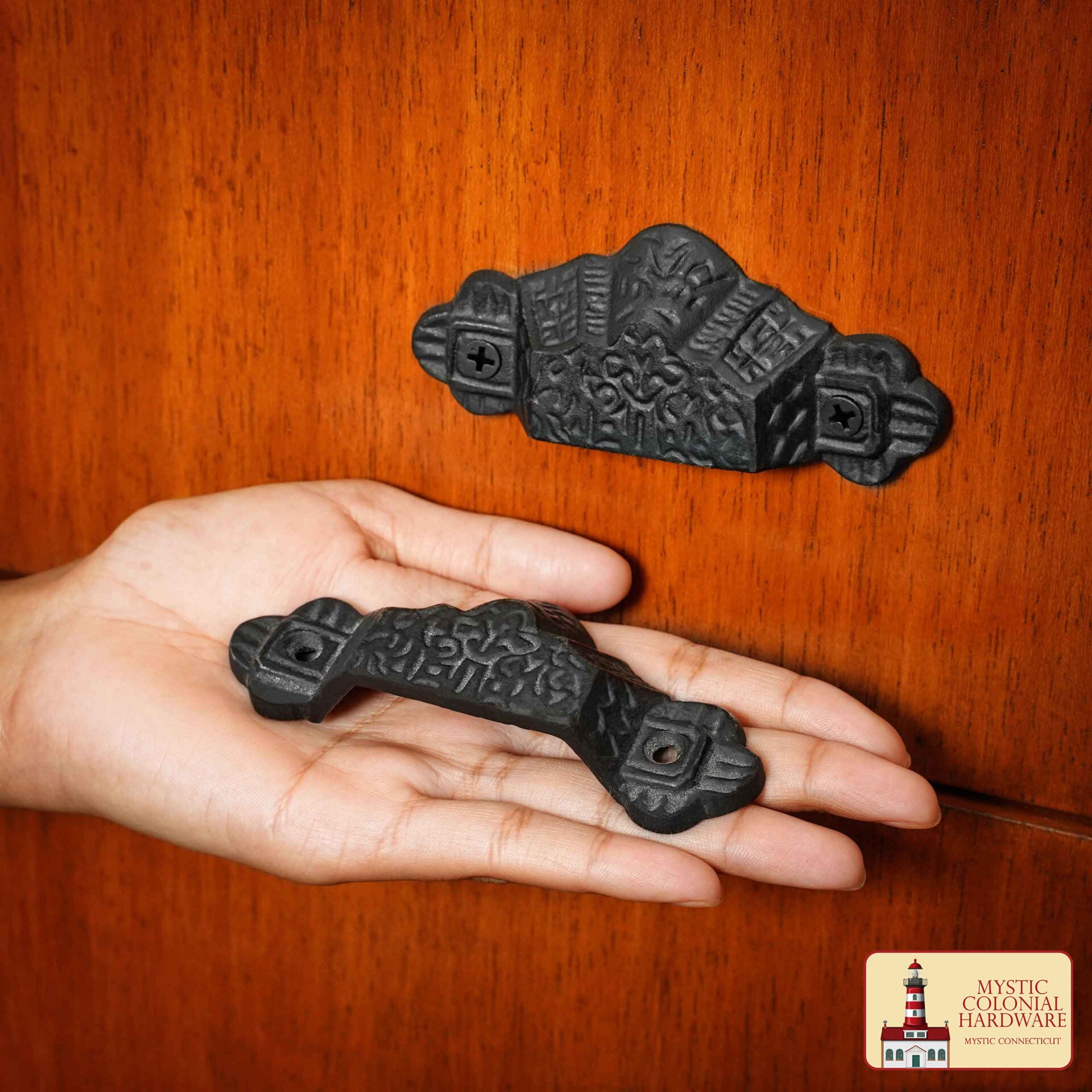 Juego de 4 Tiradores de Hierro Fundido Rústico: Ideal para Ambientes Victorianos, Coloniales, Retro, Steampunk, Góticos, Barrocos y Medievales, (10.1x4.1) Cm - Imagen 2