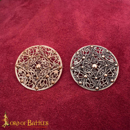 Broche de Disco Redondo de Bronce Vikingo - Patrón de Filigrana Estilo Nórdico del Siglo X - Imagen 5