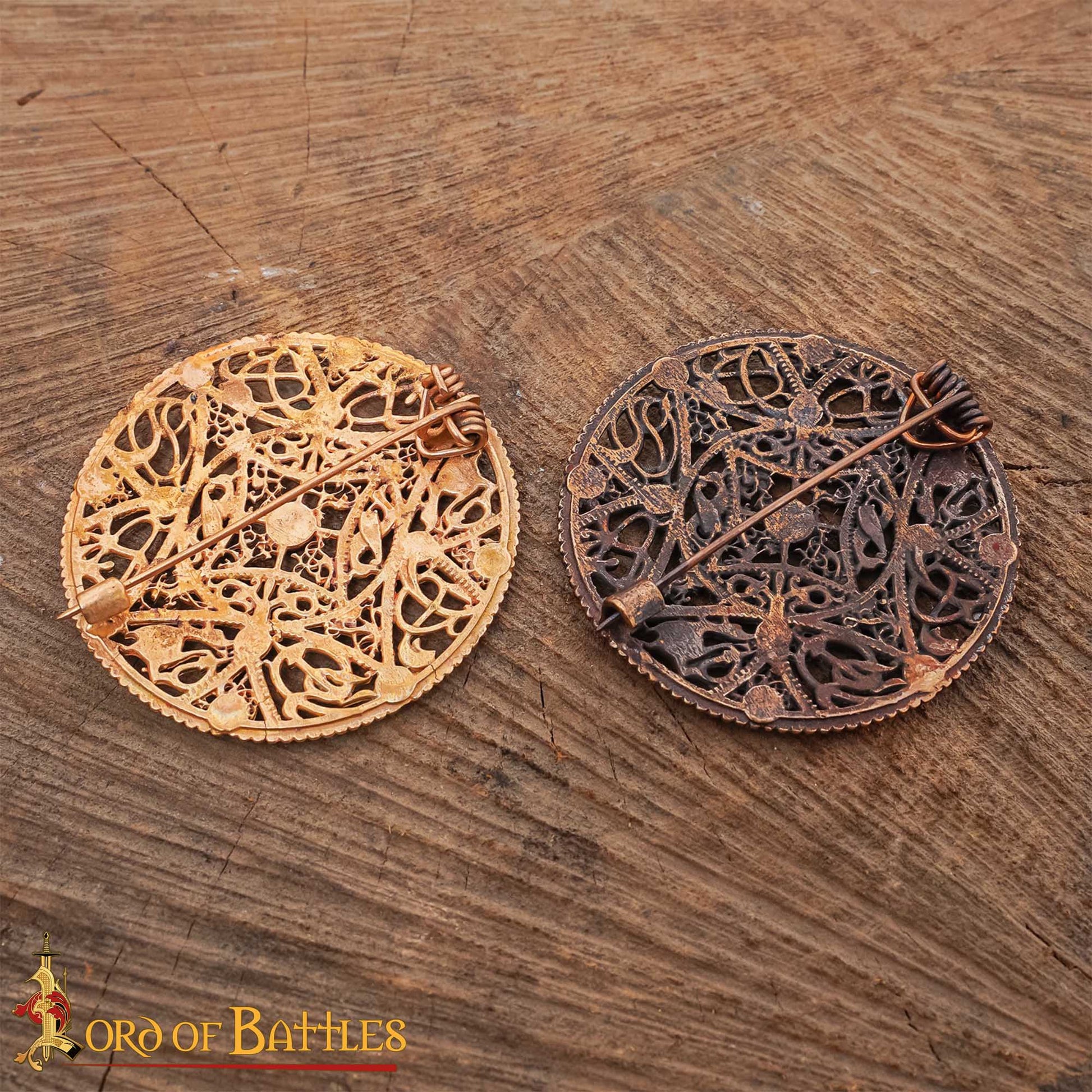 Broche de Disco Redondo de Bronce Vikingo - Patrón de Filigrana Estilo Nórdico del Siglo X - Imagen 6