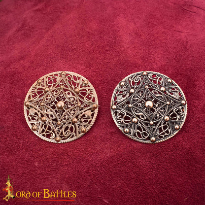 Broche de Disco Redondo de Bronce Vikingo - Patrón de Filigrana Estilo Nórdico del Siglo X - Imagen 17
