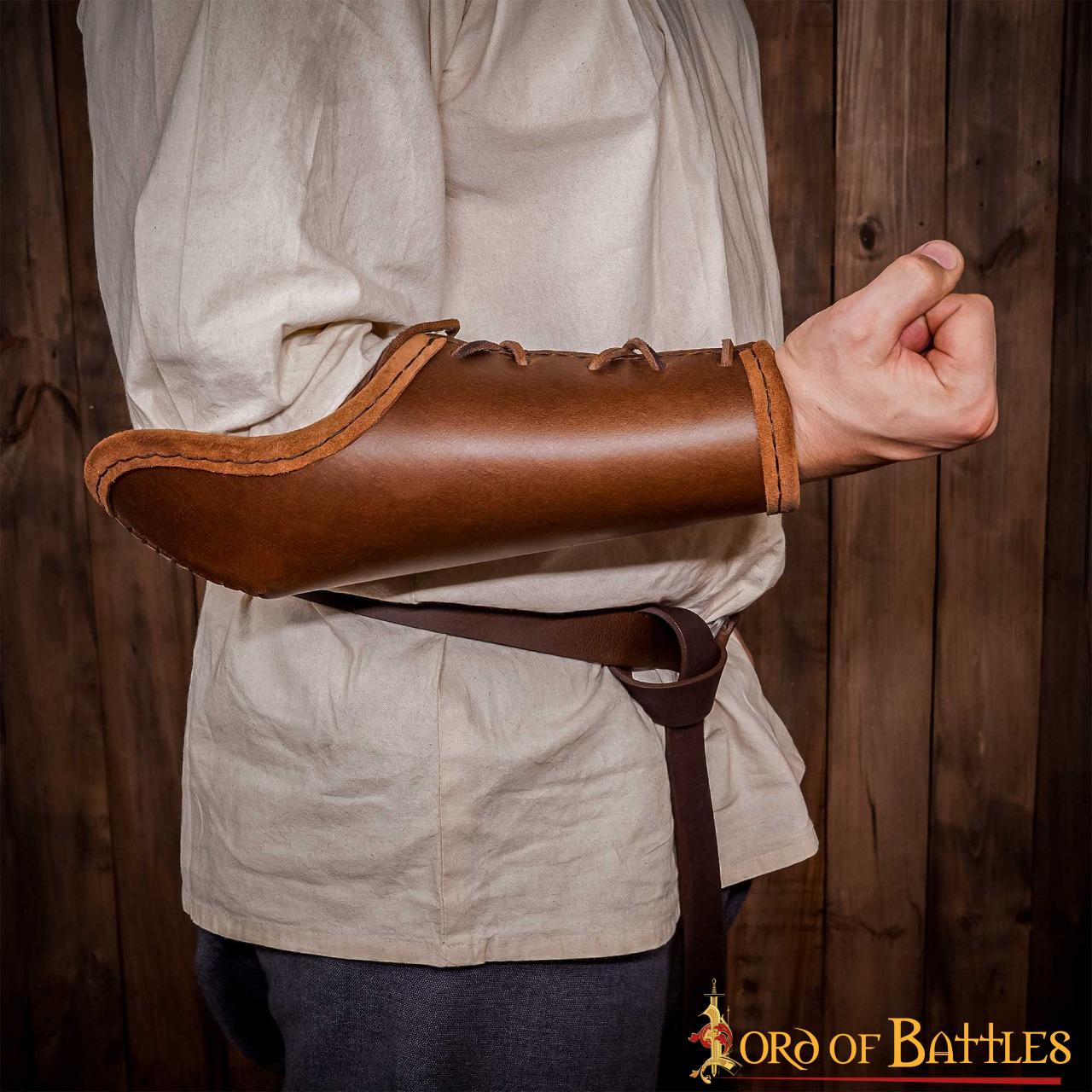 Brazaletes Medievales de Cuero con Protección para el Codo - Guardabrazos Artesanales con Cordón Ajustable - Imagen 8