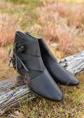 Imagen de Zapatos vikingos medievales de Jorvik, negros ULF-FW-14 parte de nuestra colección en Espadas y más, sitio oficial.