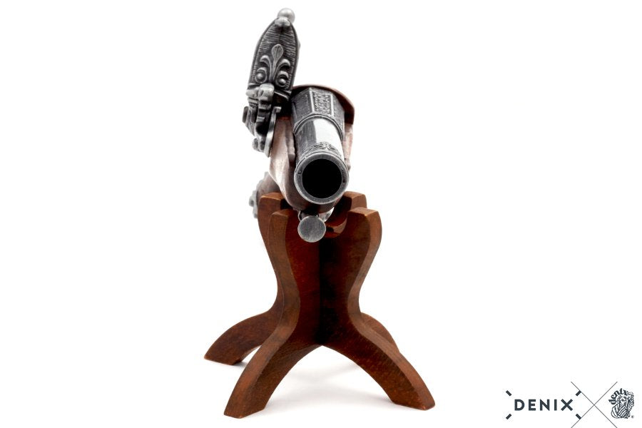Imagen de réplica de una pistola pirata de chispa del S. XVIII.  no funcional parte de nuestra colección en Espadas y más, sitio oficial.