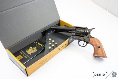 Revólver  CAL.45 Peacemaker 4,75", con 6 balas, 1-1186N, Réplica no funcional