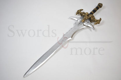Imagen de Espada Agonía de Escarcha versión LARP del juego World of Warcraft 95216 parte de nuestra colección en Espadas y más, sitio oficial.