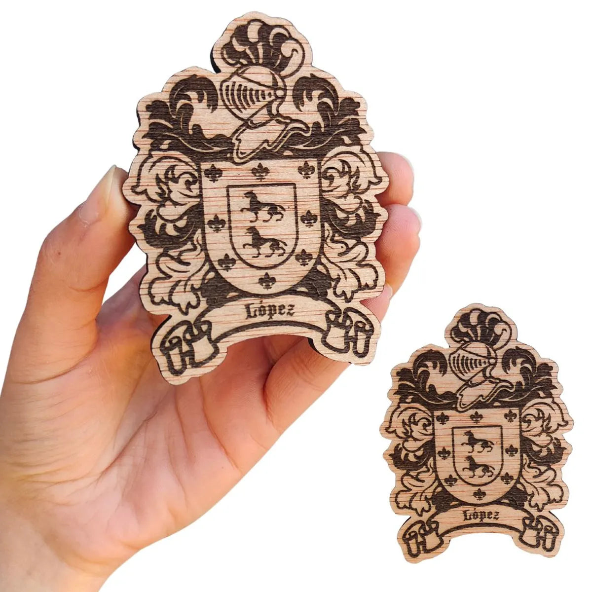 Imán Escudo Heráldico López en Madera