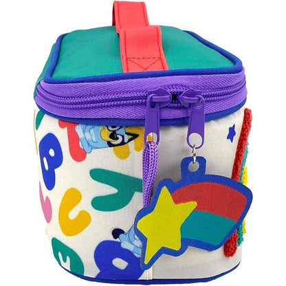 Imagen de Neceser Rainbow Bluey parte de nuestra colección en Espadas y más, sitio oficial.