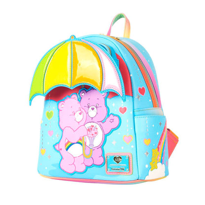 Imagen de Mochila Arcoiris Osos Amorosos Loungefly 26Cm parte de nuestra colección en Espadas y más, sitio oficial.