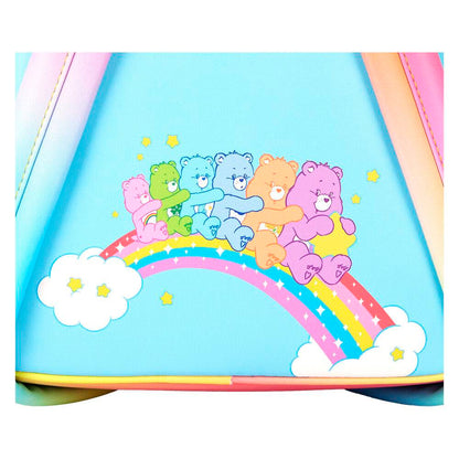 Imagen de Mochila Arcoiris Osos Amorosos Loungefly 26Cm parte de nuestra colección en Espadas y más, sitio oficial.