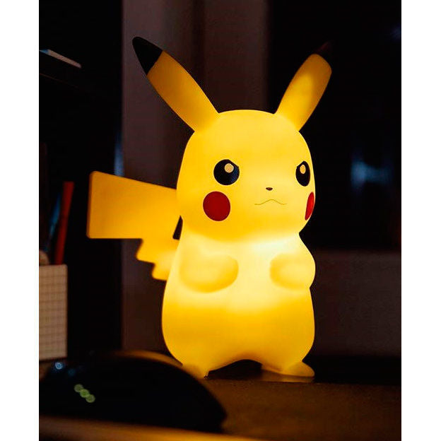 Imagen de Lampara Led 3D Pikachu Pokemon 25Cm parte de nuestra colección en Espadas y más, sitio oficial.
