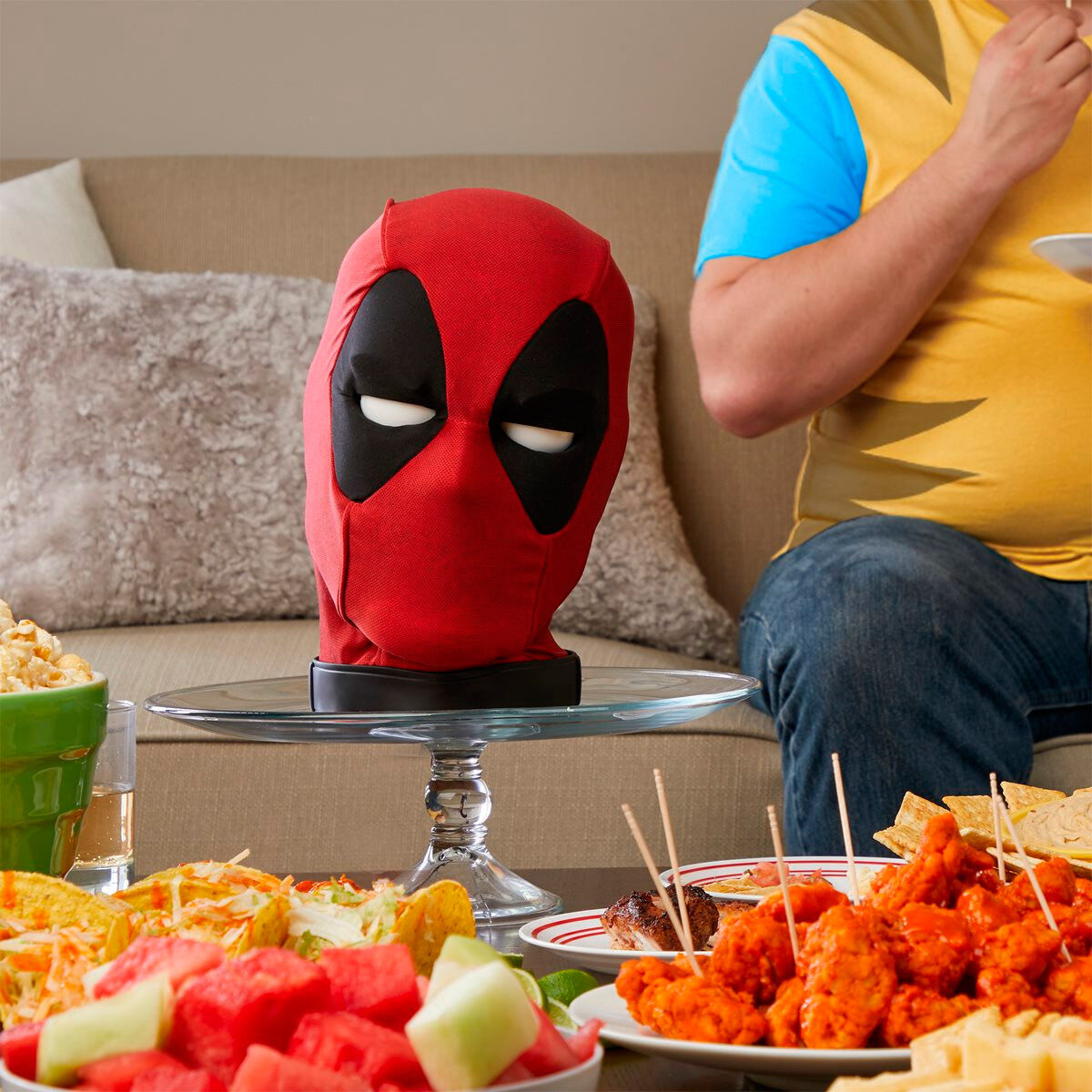 Imagen 5 - Cabeza Premium Interactiva Deadpool Marvel Legends Ingles