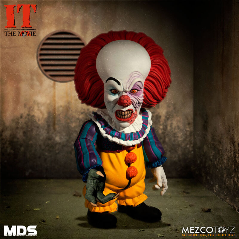 Imagen 3 de Figura Mds Deluxe Pennywise Stephen King It 1990 15Cm