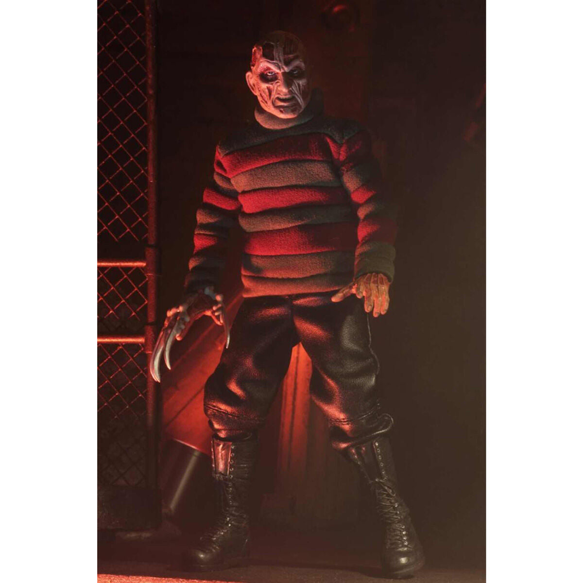 Imagen de Figura Freddy Krueger Pesadilla En Elm Street 20Cm parte de nuestra colección en Espadas y más, sitio oficial.