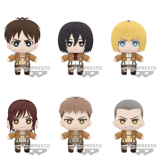 Imagen 1 de Expositor 9 Peluches Tomonui Series 1 Attack On Titan 15Cm Surtido