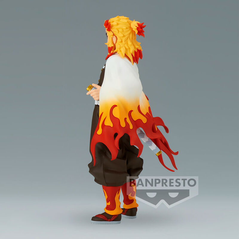Imagen de Figura Kyojuro Rengoku Demon Slayer Kimetsu No Yaiba 17Cm parte de nuestra colección en Espadas y más, sitio oficial.