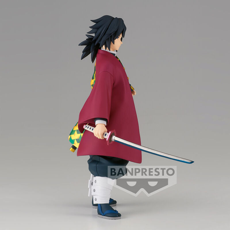 Imagen 3 de Figura Giyu Tomioka Demon Slayer Kimetsu No Yaiba 17Cm