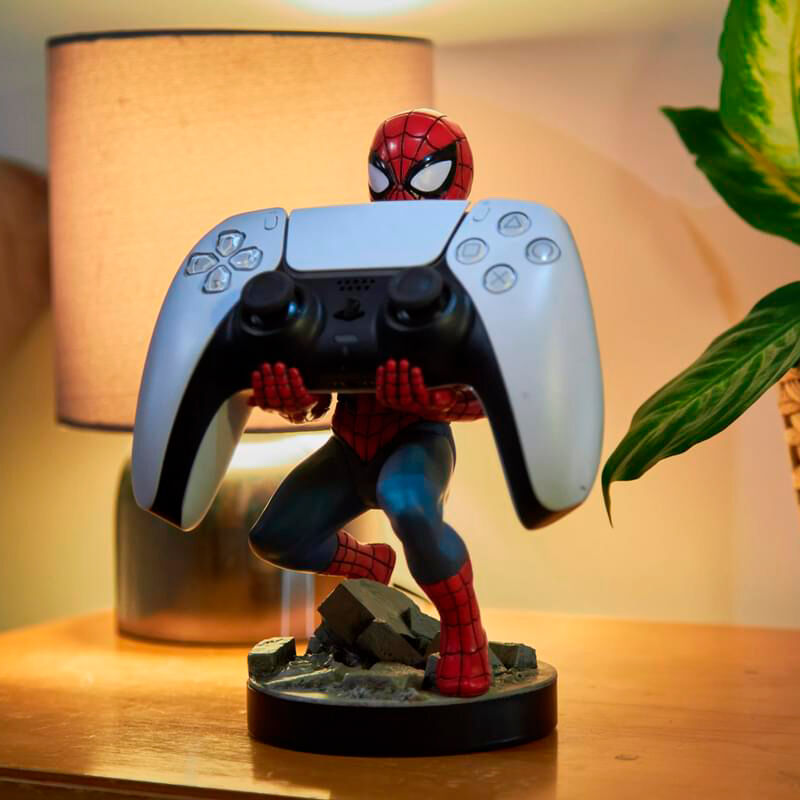 Imagen de Cable Guy Soporte Sujecion Figura Spiderman Marvel 21Cm parte de nuestra colección en Espadas y más, sitio oficial.