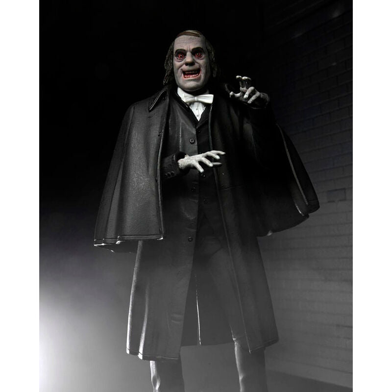Imagen de Figura Ultimate Professor Edward C Burke London After Midnight 18Cm parte de nuestra colección en Espadas y más, sitio oficial.