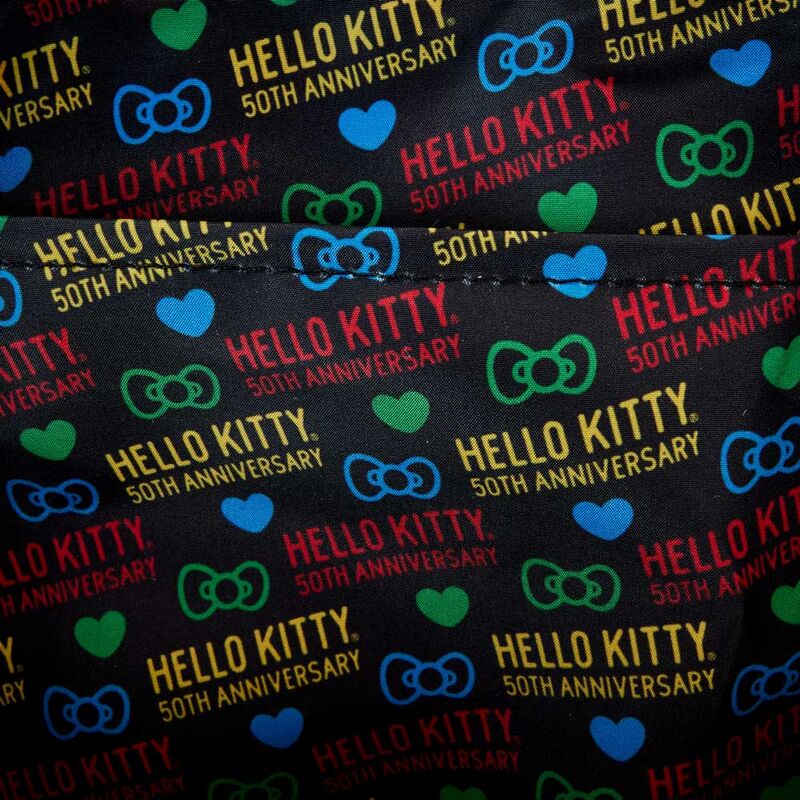 Imagen de Mochila 50Th Anniversary Hello Kitty Loungefly 24Cm parte de nuestra colección en Espadas y más, sitio oficial.