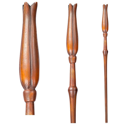 Imagen de Replica Varita Magica Luna Lovedood Weasley Harry Potter 35Cm parte de nuestra colección en Espadas y más, sitio oficial.