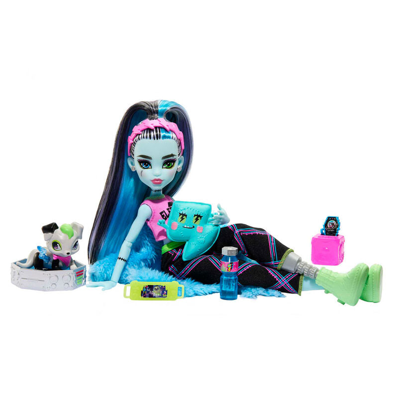 Imagen de Muñeca Frankie Stein Fiesta Pijama Monster High 25Cm parte de nuestra colección en Espadas y más, sitio oficial.